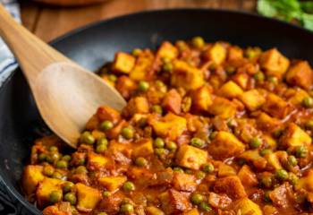 Healthy Matar Paneer Curry