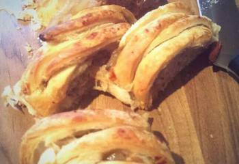 Recipe: Sausage &amp; Caramelised Onion Plait