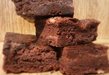 1/2 Syn Chocolate Brownies | Slimming World