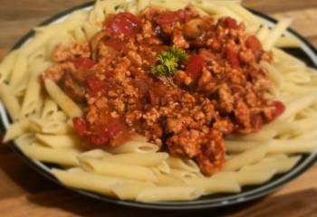 Slimming World Recipe: Syn Free Turkey Bolognese