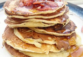 Low Fat American Pancakes With Bacon & Maple Syrup