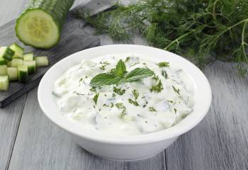 Syn Free Indian Raita Sauce Fakeaway | Slimming World