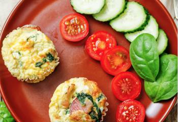 Syn Free Spinach And Bacon Egg Muffins | Slimming World Recipe