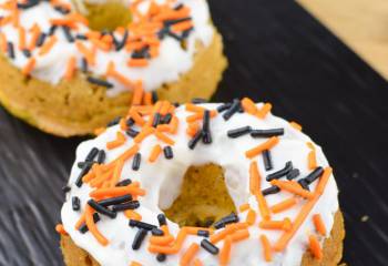 Pumpkin Oatmeal Doughnuts