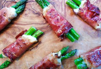 Grilled Asparagus Wrapped In Mozzarella & Prosciutto