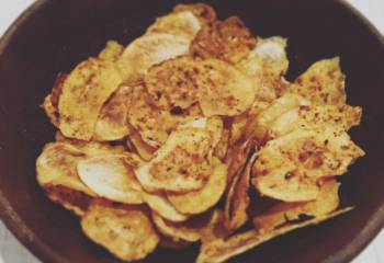 Healthy Homemade Potato Crisps