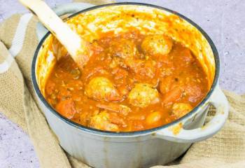 Healthy Homemade Meatballs In Tomato Sauce