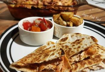 Shredded Chilli &amp; Lime Chicken Quesadillas, Crispy Potatoes &amp; Salsa | Slimming World