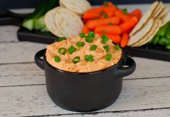 Easy Healthy Buffalo Chicken Dip- Weight Watchers Friendly