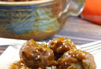 Sweet & Sour Slow Cooker Meatballs