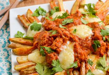 Low Syn Butter Chicken Poutine | Slimming World